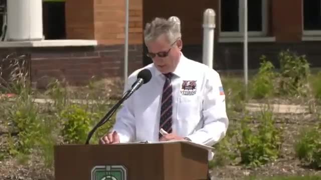 Mayor Dodge leads Orland Park's annual Memorial Day tribute to honoring veterans