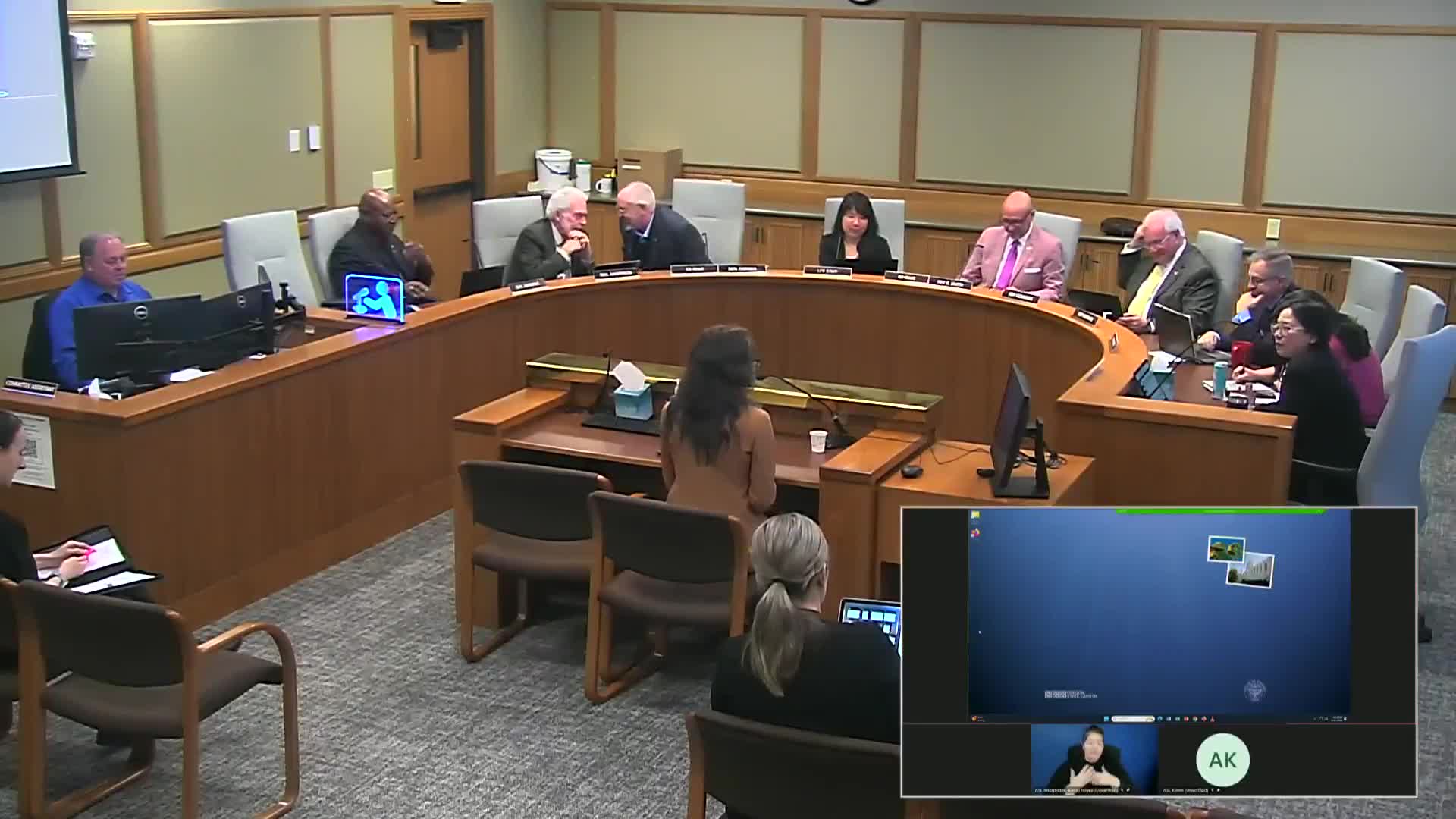 Oregon commission discusses aging population's impact on long term care oversight