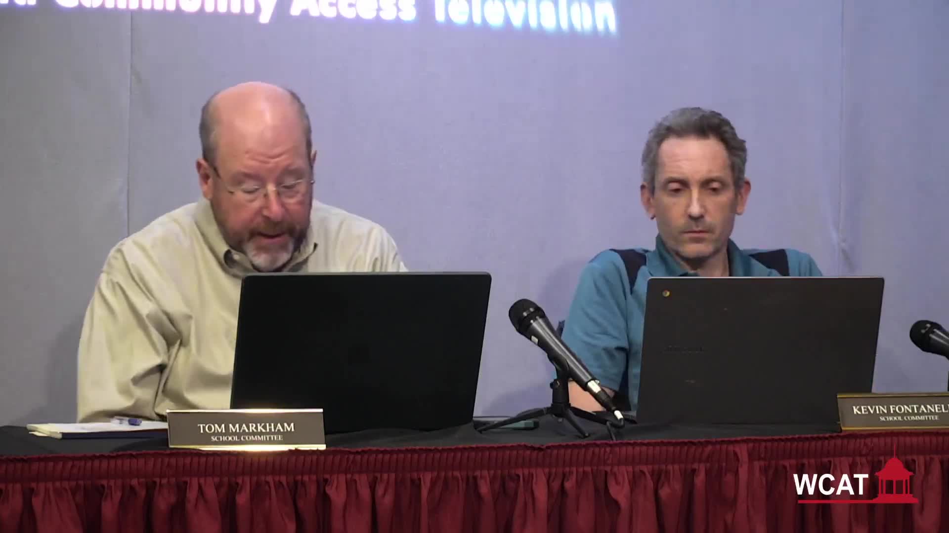 Town Officials Address Fiscal Cliff and Class Size Concerns in Funding Strategy