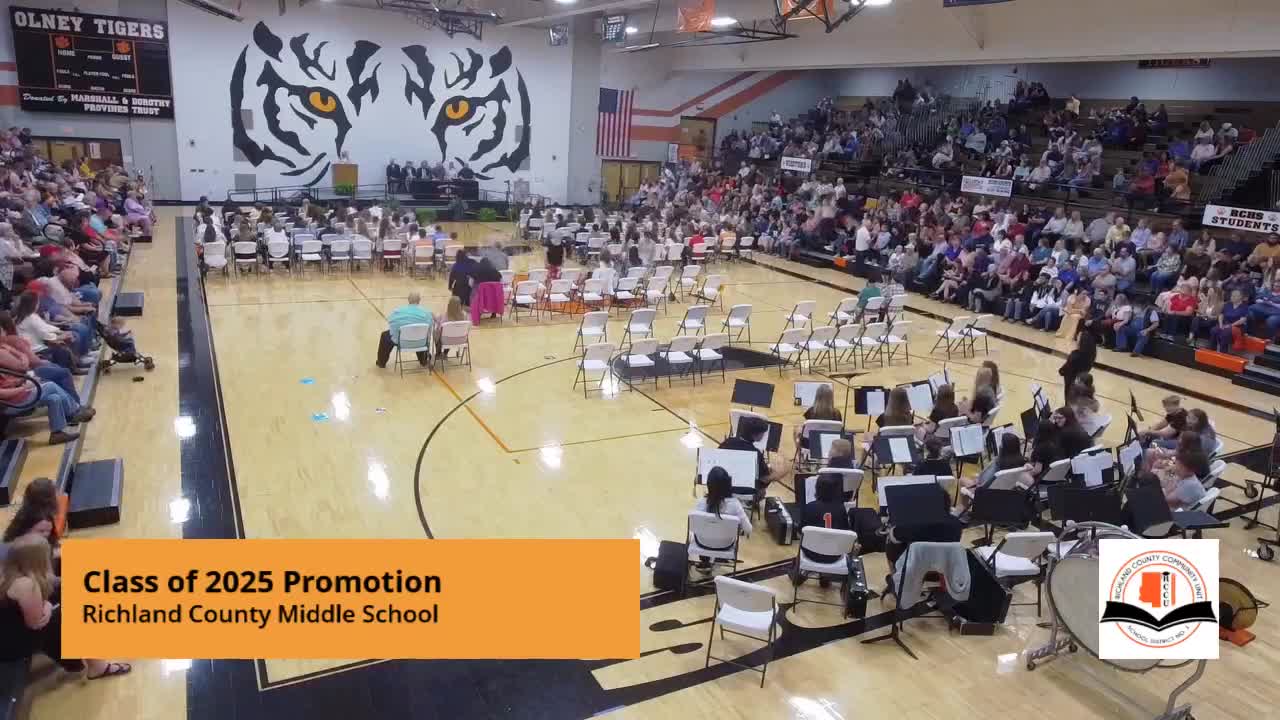 Richland County Middle School promotes eighth-grade class, presents academic and citizenship awards