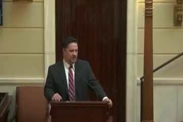 Senator recognizes family support amid personal reflections on Utah roots