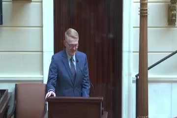 Senator Bramble addresses Utah Senate on first day with family support