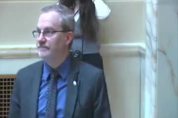 Senate votes to advance House Bills 167 and 20 on parental rights and more