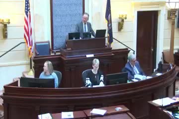 Senator Wilson leads Pledge of Allegiance at Utah legislative session