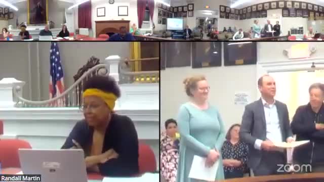 Hotel applicant for 10–12 Warren Street asks board to await code-enforcement height determination before public hearing