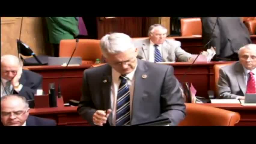 House approves annexation change allowing island/peninsula annexations if local bodies agree