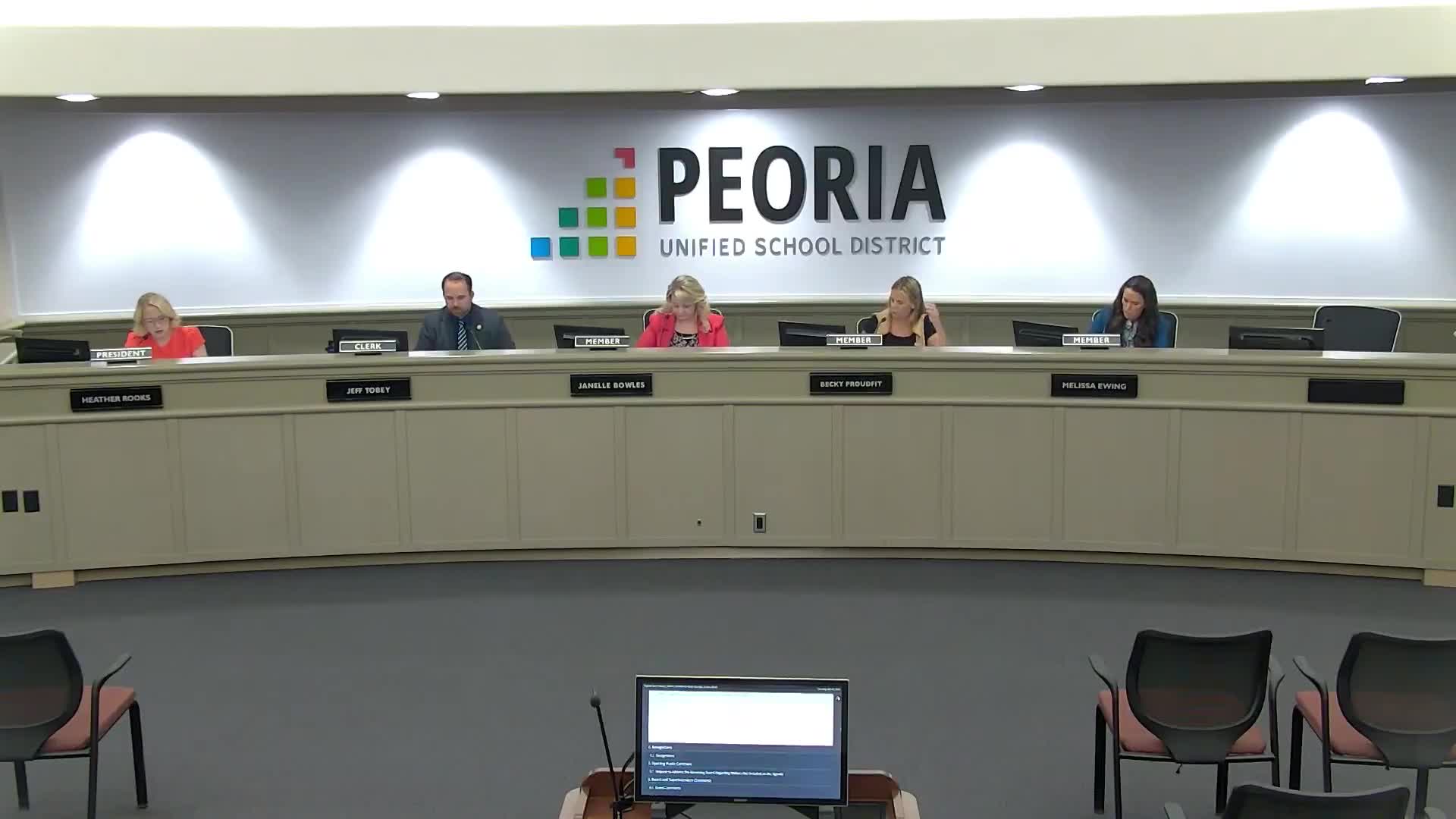 Peoria Unified School District honors retirees for decades of service