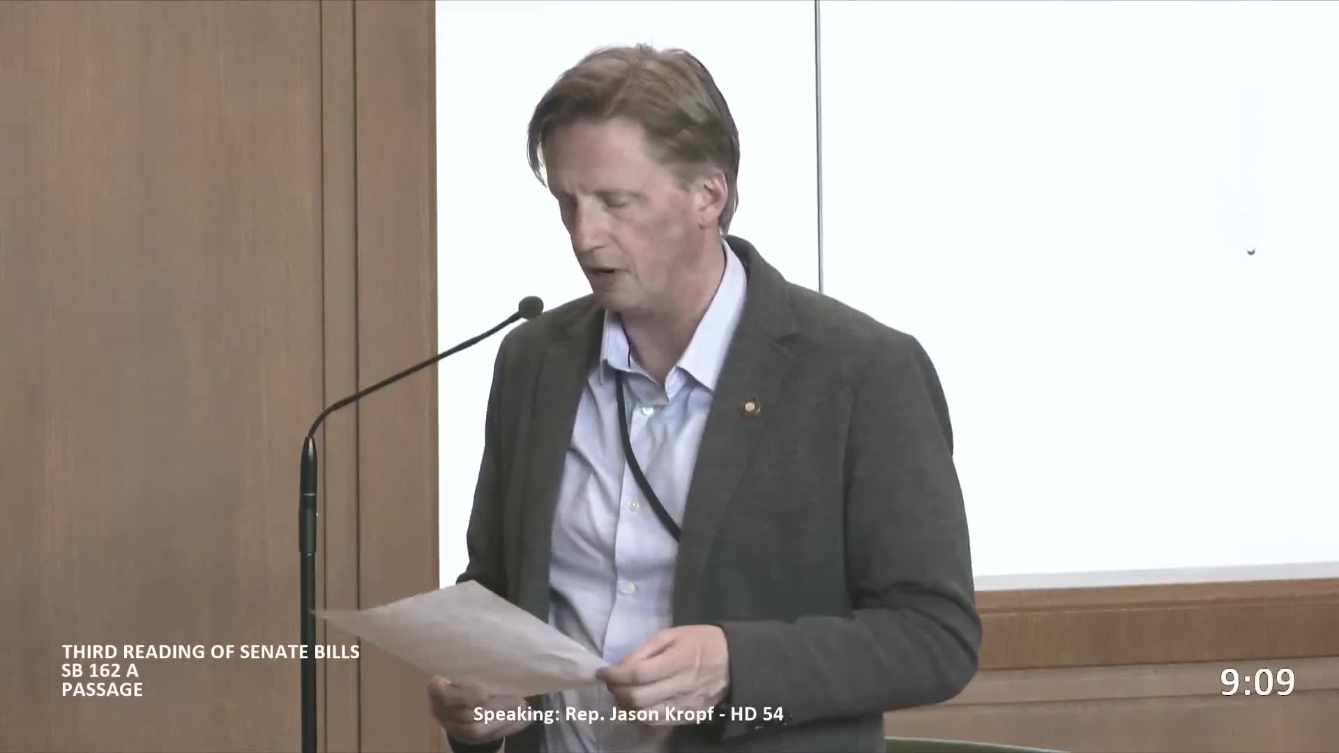 Oregon House debates industrial hemp regulations amid mixed legislative support