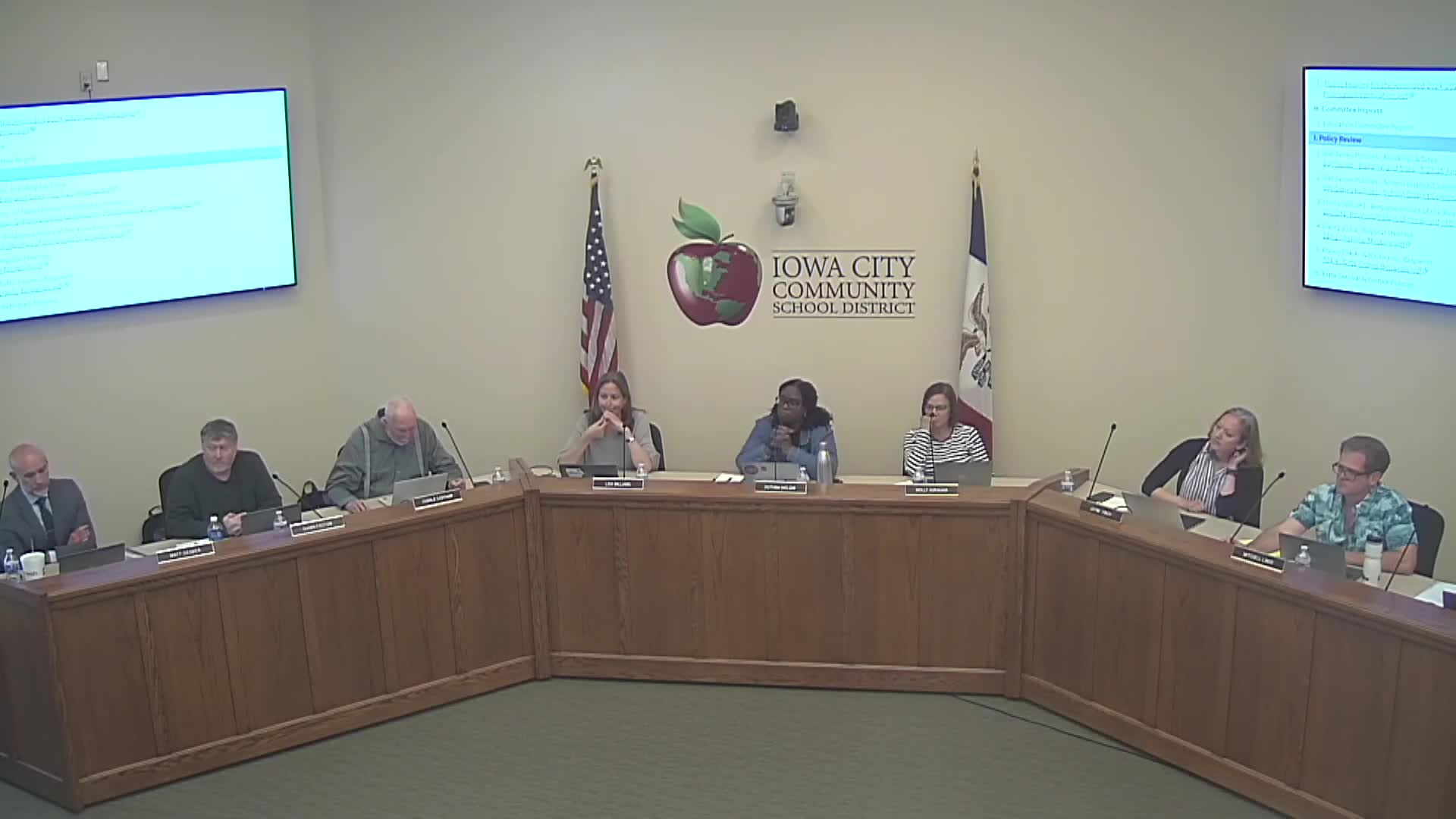 District leaders finalize teacher compensation increases in successful negotiation season