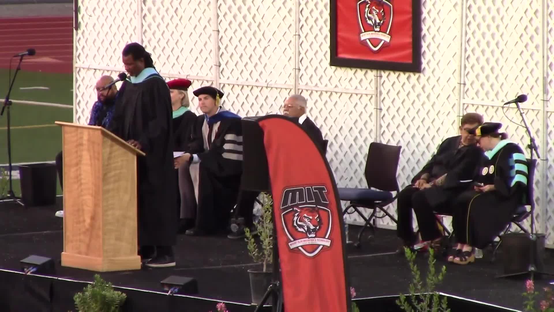 Mount Olive Innovation celebrates graduation of Class of 2025 in recognition ceremony