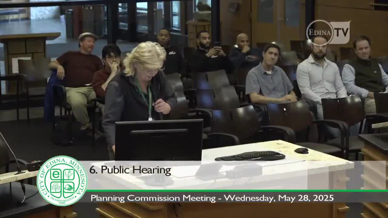 Planning commission approves large front-yard setback variances for 7202 Shannon Drive