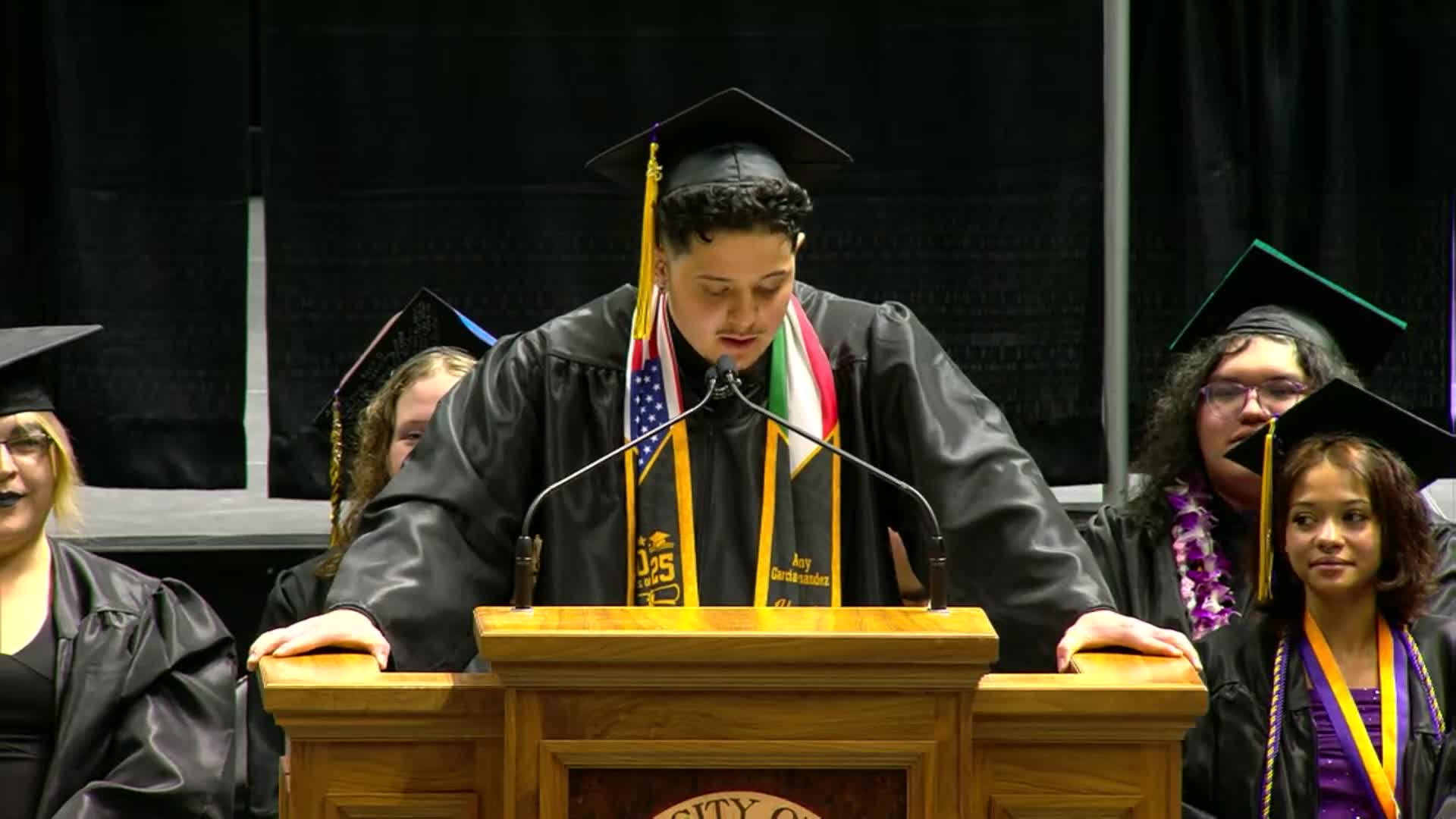 Speaker emphasizes power of self-belief during motivational address
