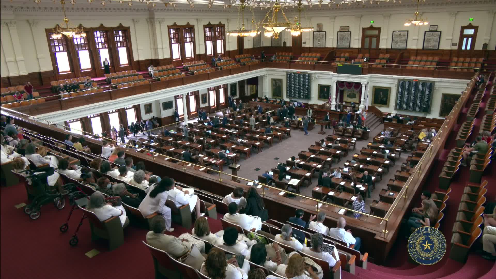 Texas Speaker Honors Chief Kyle Taylor and UIL State Basketball Champs from Waco