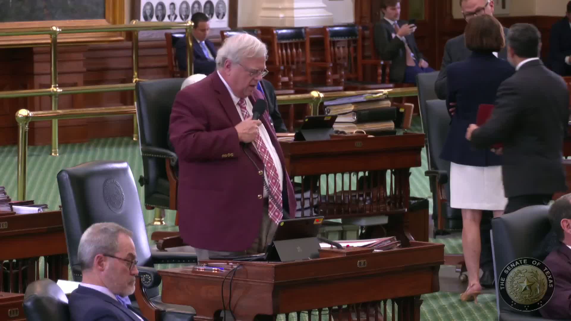 Senate adopts conference report replacing proposed two‑hour TRO notice with one‑hour compromise