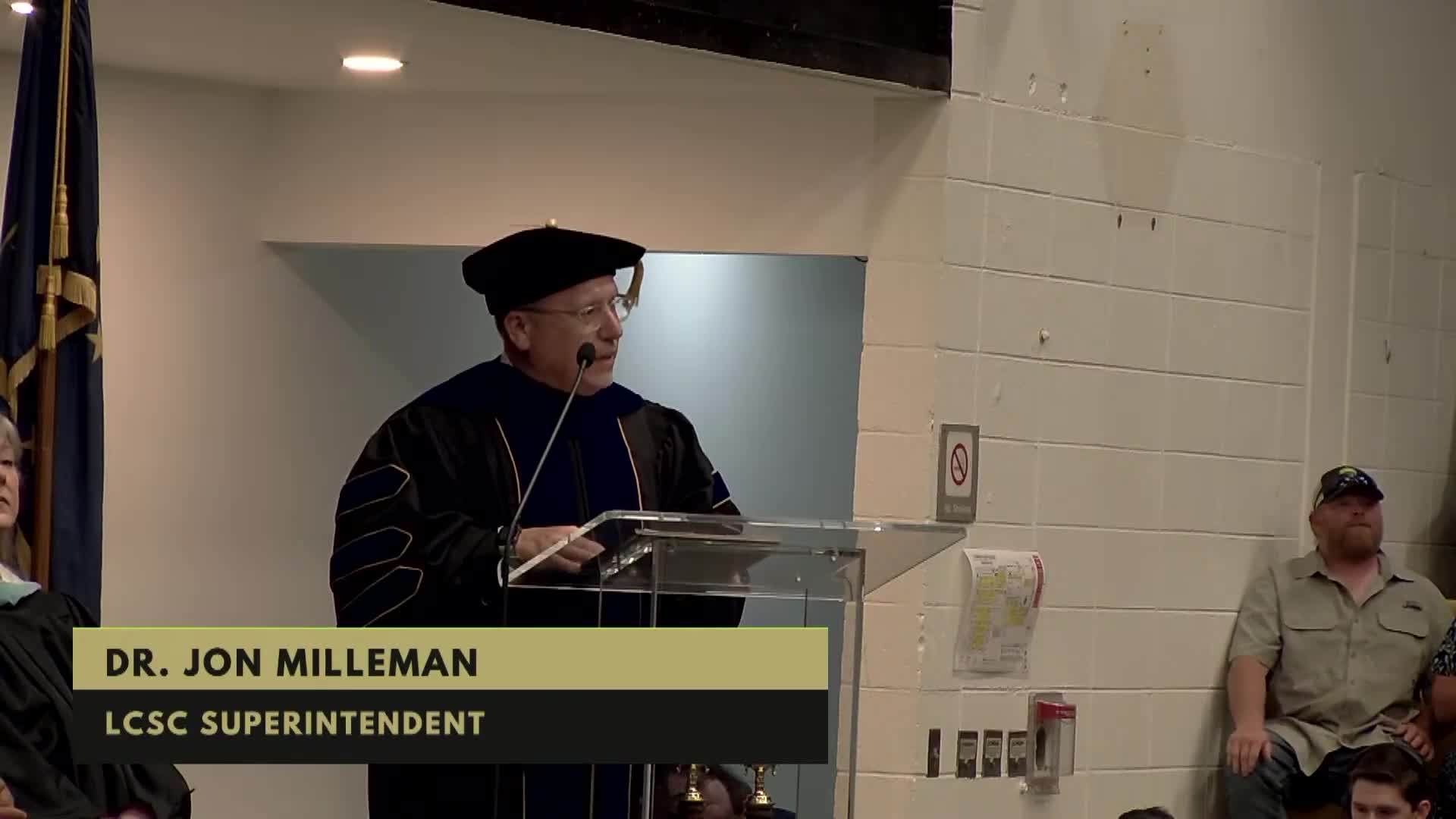 Speaker shares life lessons at student farewell gathering