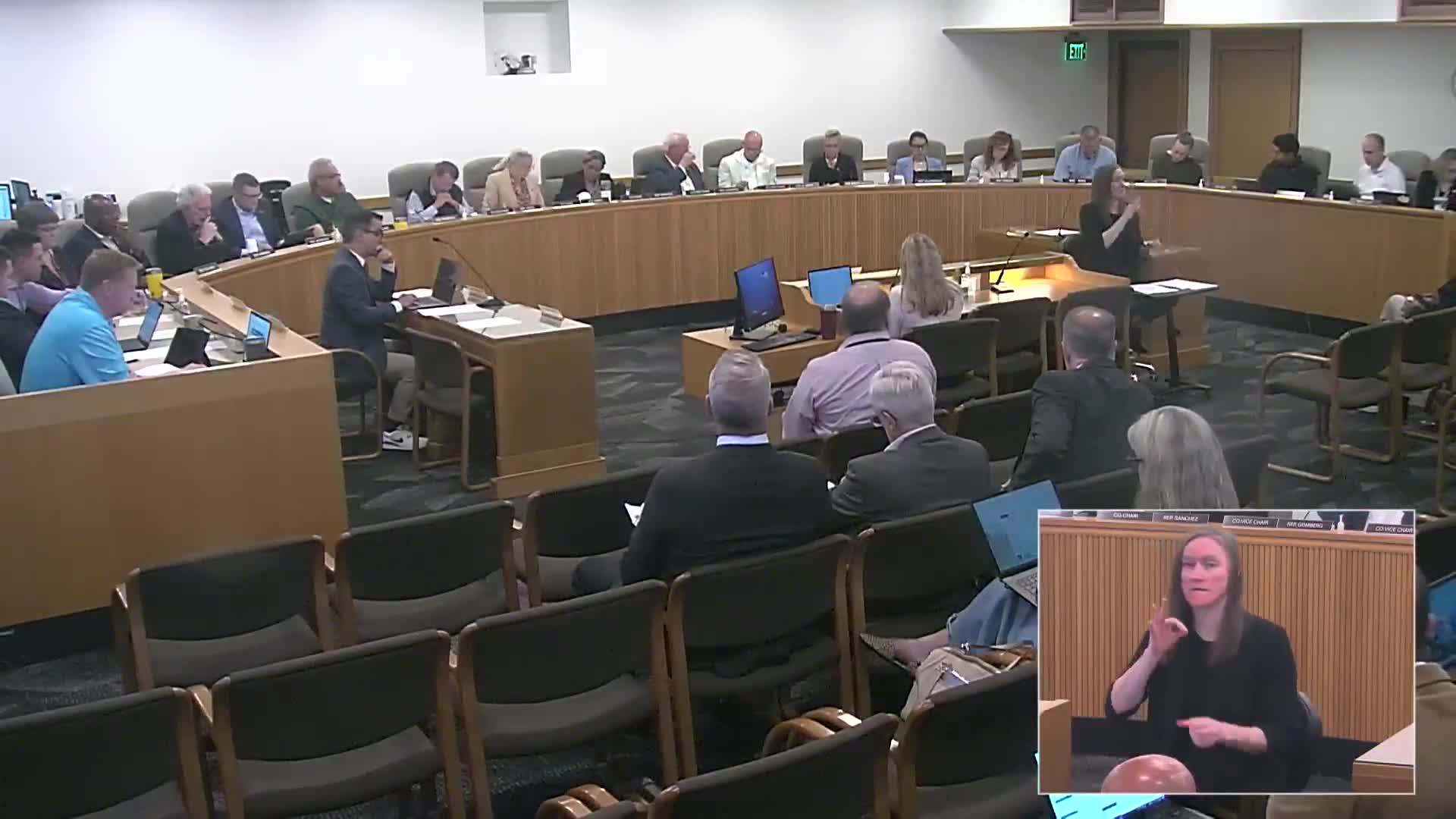 Oregon lawmakers discuss PUC accountability and rising utility costs amid wildfire concerns