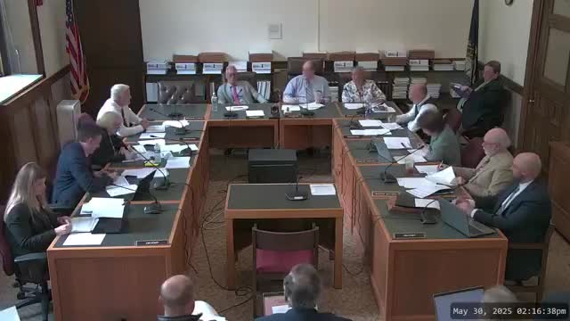 Committee inserts legal caveat into insurer-disclosure language to avoid HIPAA conflicts