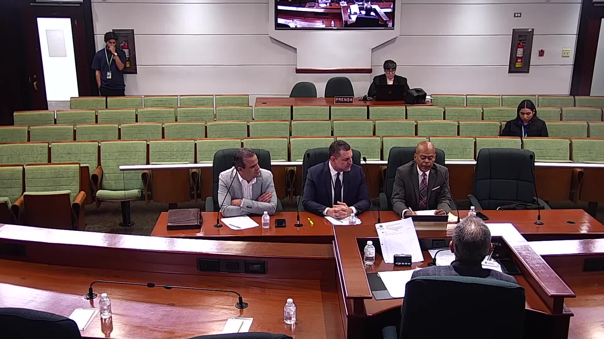 Legal advisor Miguel Hernández addresses certification concerns for eAR and Head Start programs