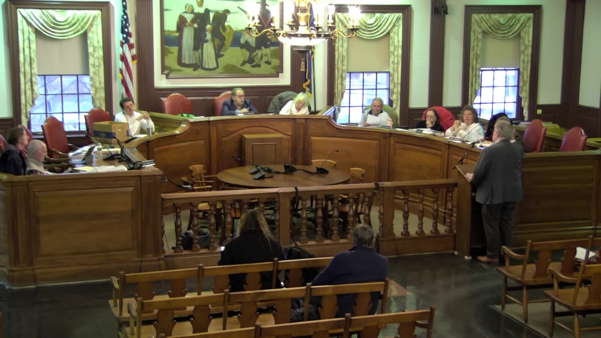 Approval of application hinges on removal of two restaurant pilings