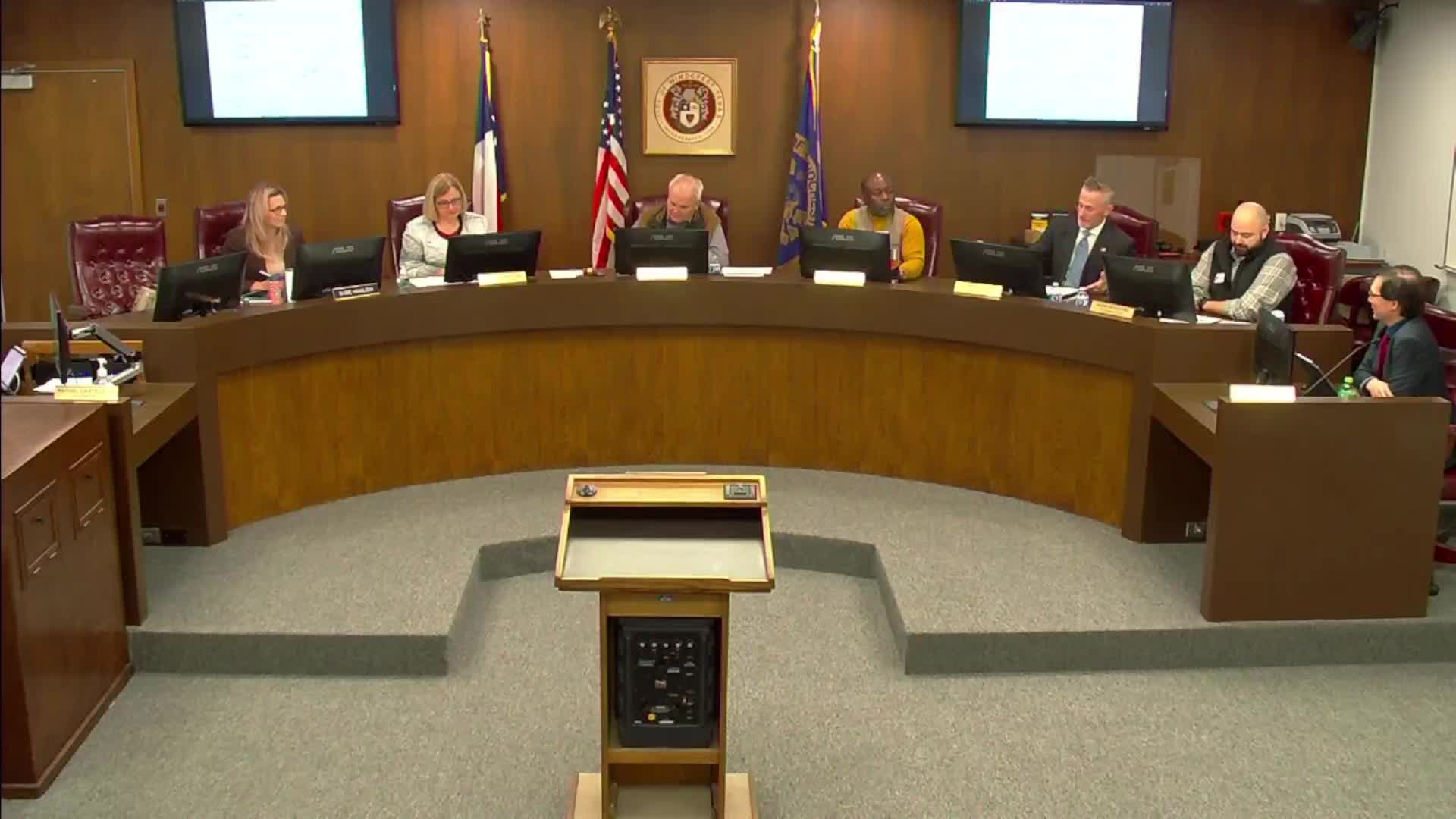 Windcrest City Council discusses police chief's complaint against council member Strzelecki