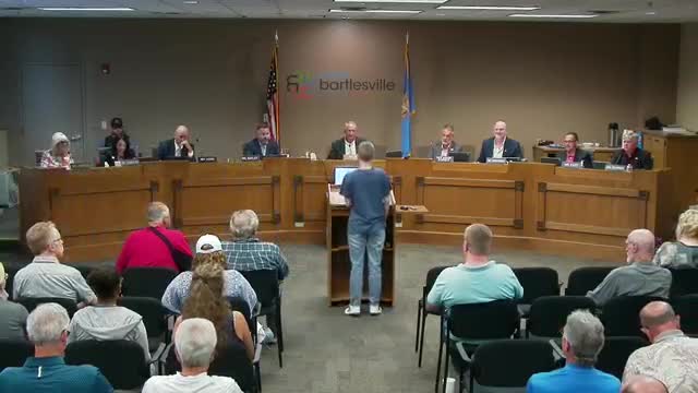 Toby Ennis challenges Bartlesville council on community fines and empathy