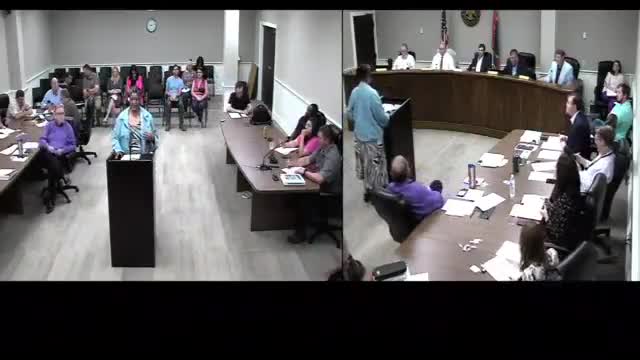 Linda McCoy critiques Mississippi homestead exemption procedures at public meeting