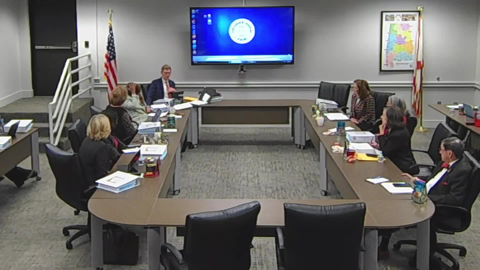 Iowa education officials address teacher shortage amidst increasing classroom vacancies