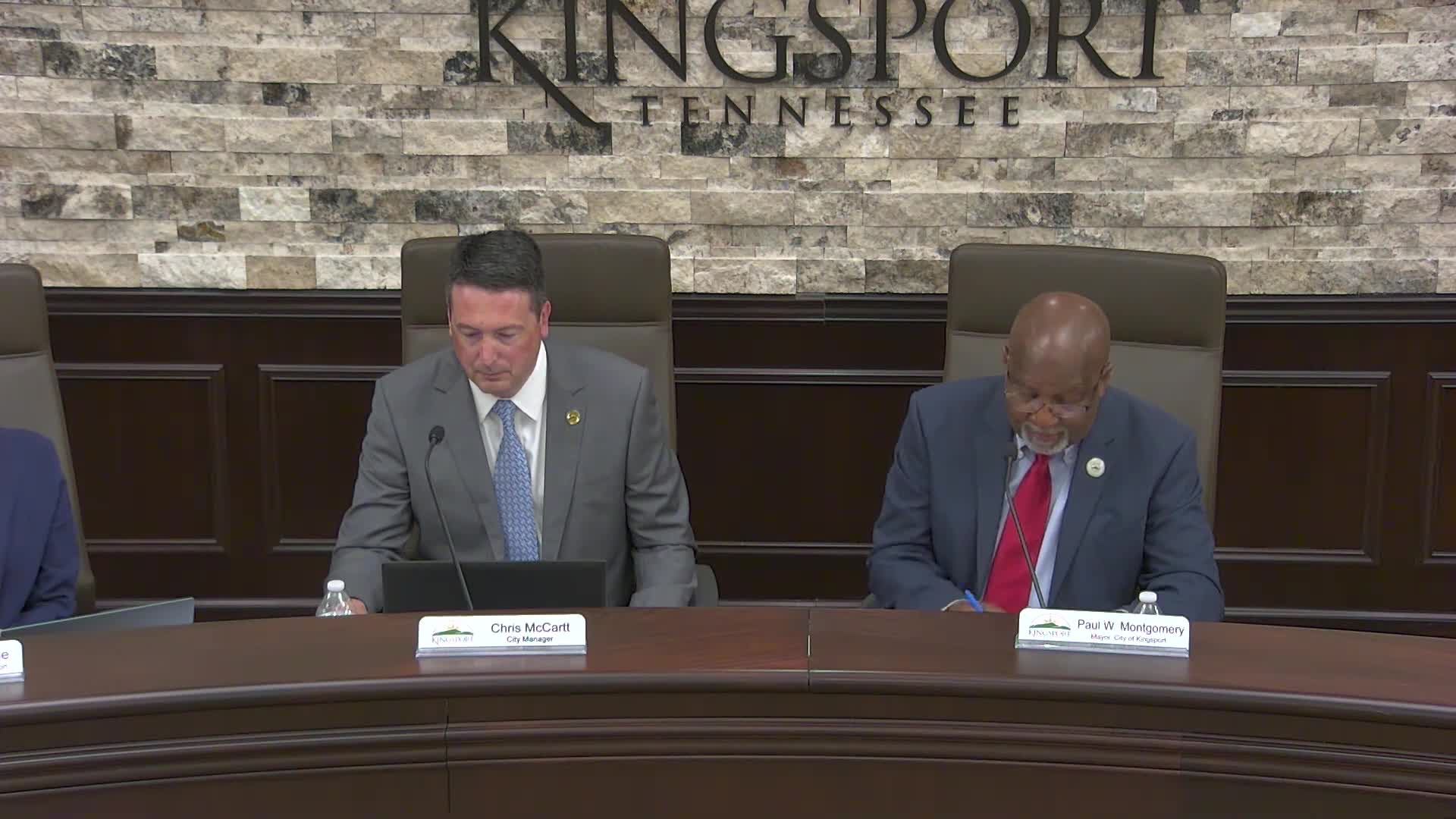 Kingsport City Council approves budget resolutions and contracts for key projects