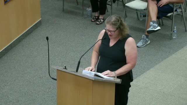Kennewick residents advocate for indoor swimming facility at city council meeting