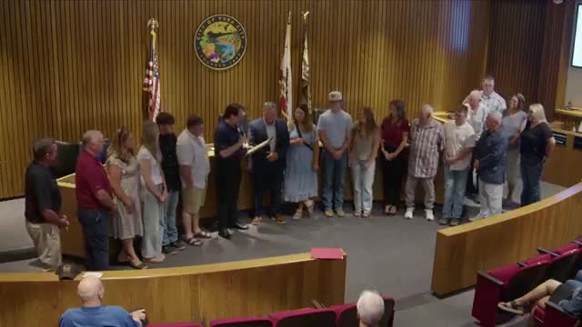 Mayor Shaw honors Ben Moody for 19 years of dedicated service in Yuba City