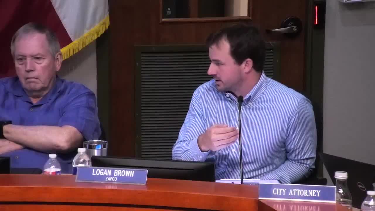 Lakeway Commissioners approve monument sign amid zoning workshop discussion