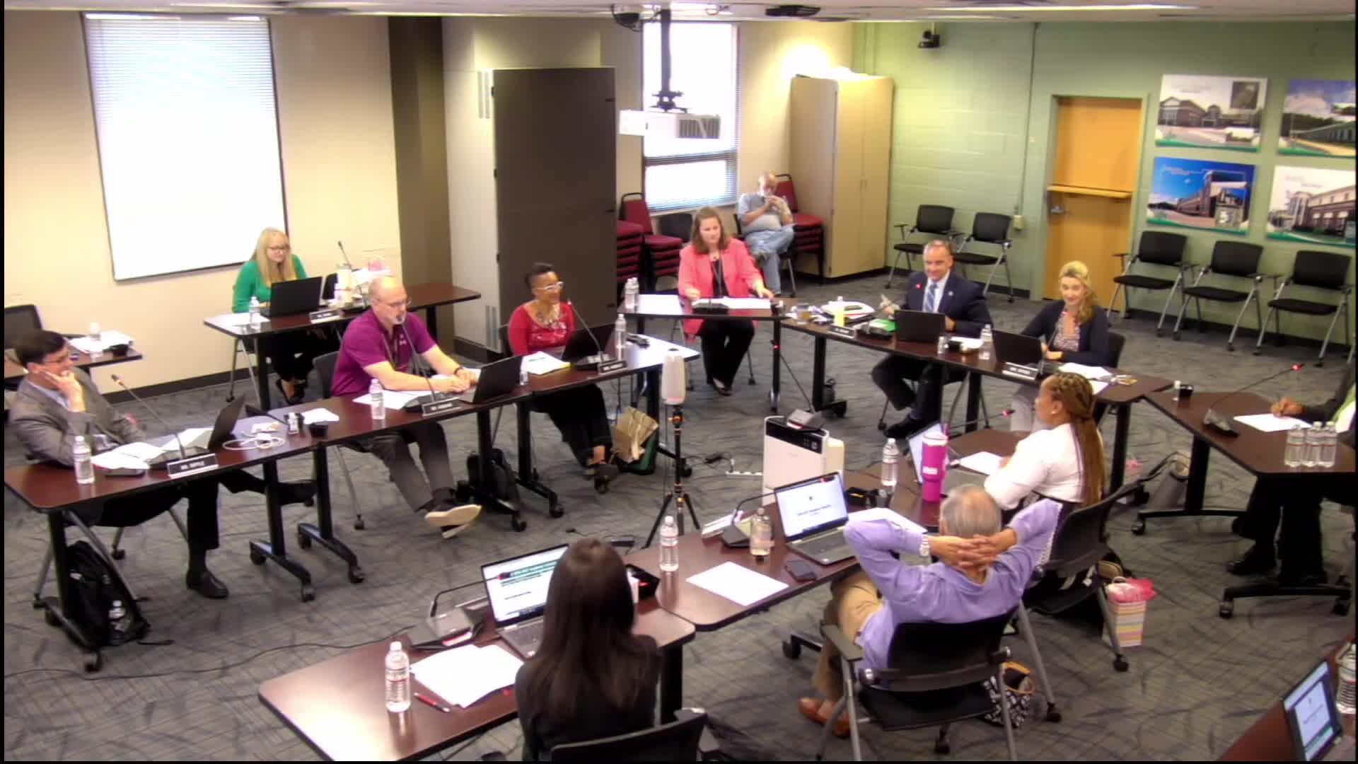WJCC School Board reviews $1.3M transportation contract with EverDriven Technologies