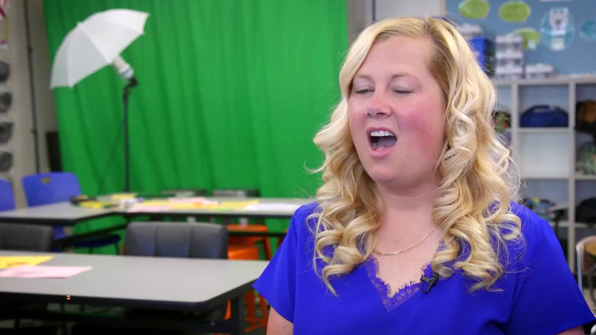 Holly Fisher utilizes VR technology to engage fourth graders at Lakeside Elementary