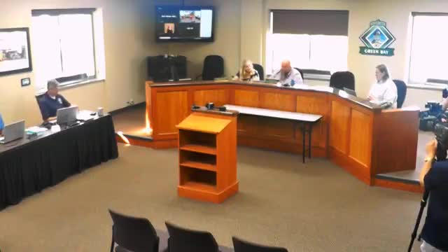 Commission accepts Optimist Club donation to replace two scoreboards at East River Optimist Park