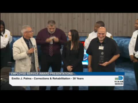Emilio retires after 30 years with Miami Dade Corrections as superintendent