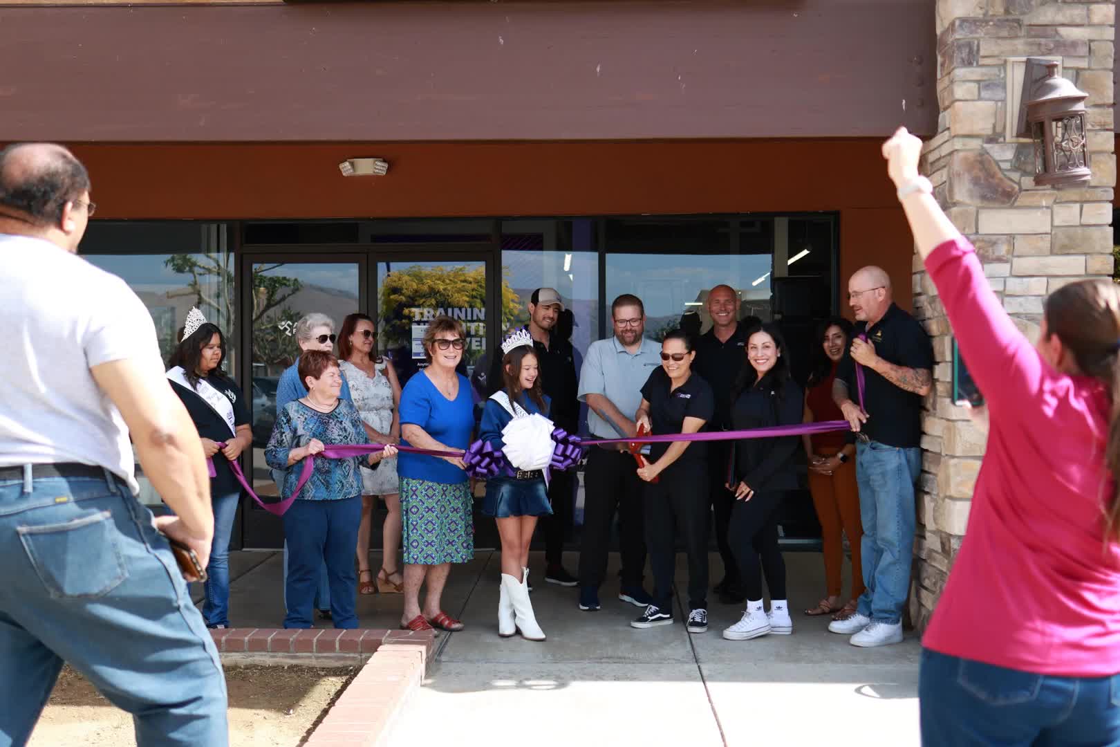 Anytime Fitness offers free membership and 24-hour access in new community gym