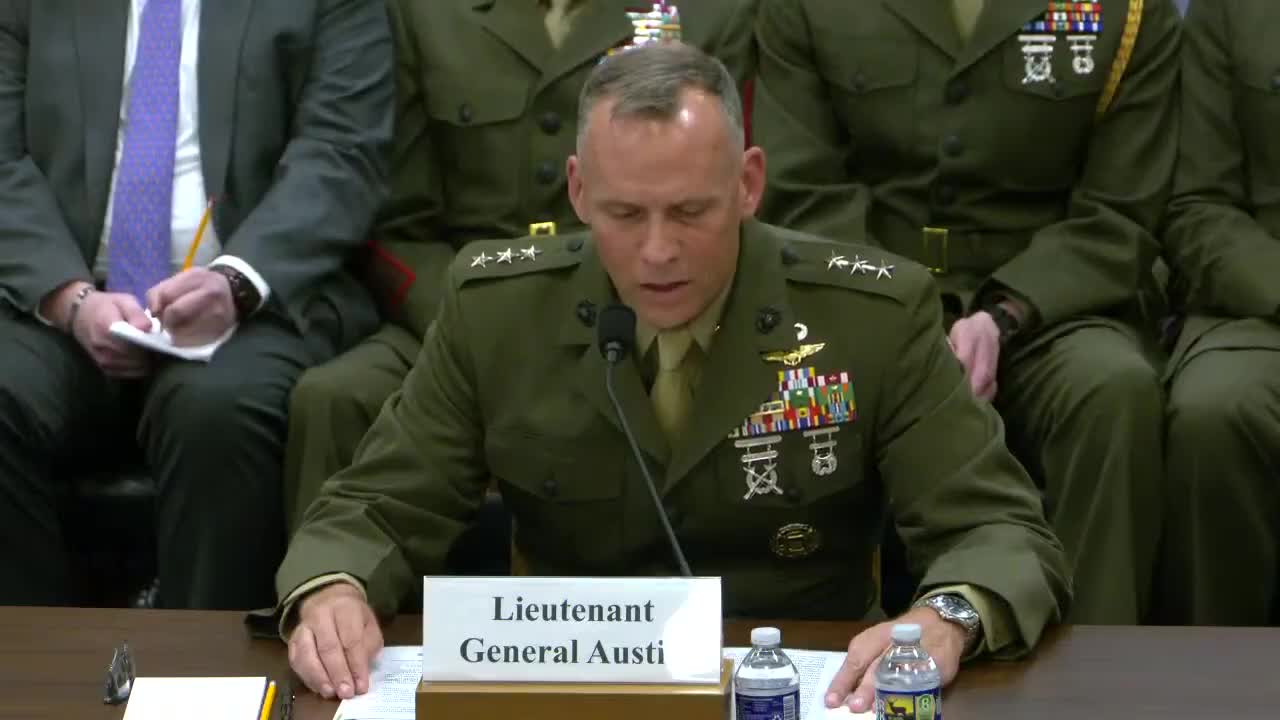 Marine Corps, Navy outline steps to restore amphibious capacity; lawmakers press for LSM procurement and maintenance focus