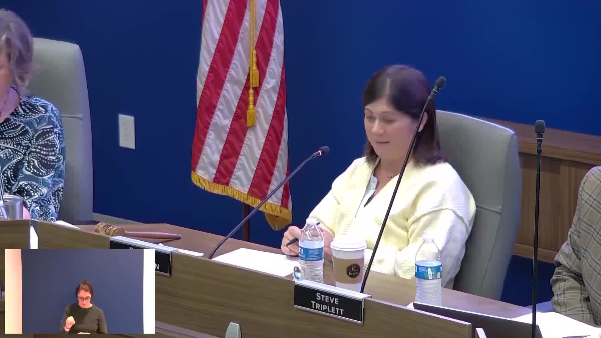 Trustee adds amendment to wellness policy to say recess should not be used as punishment