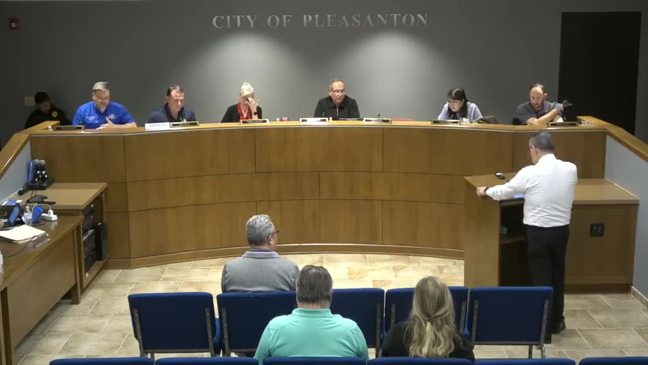 Coastal Bend student program collaborates with Pleasanton for Merry on Main event