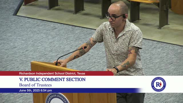 Richardson teachers demand increased pay and improved parental leave from school board