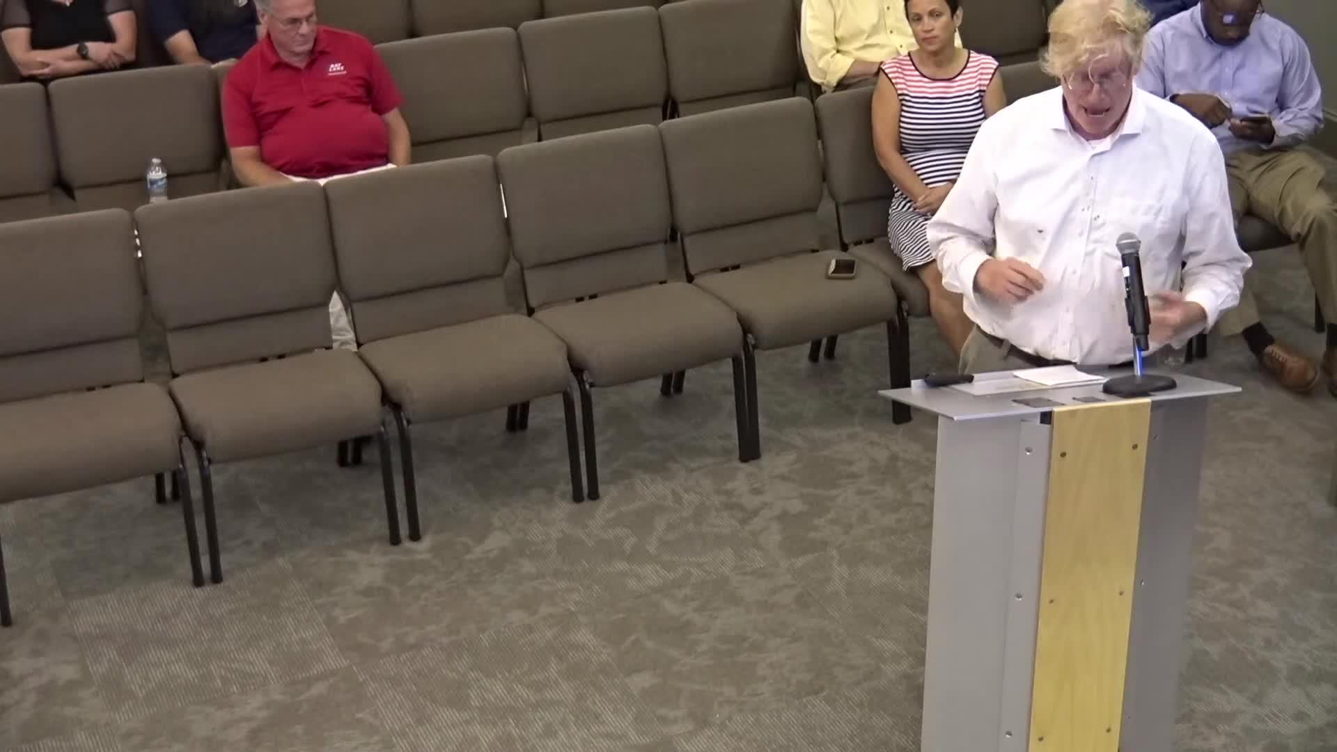 Eustis commissioners address downtown drugstore pickup lanes and ongoing DOT project concerns