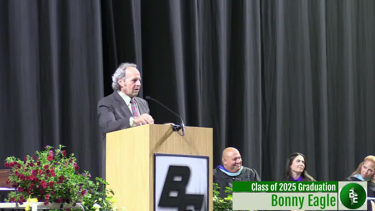 Senior class adviser Alonzo delivers inspiring graduation address