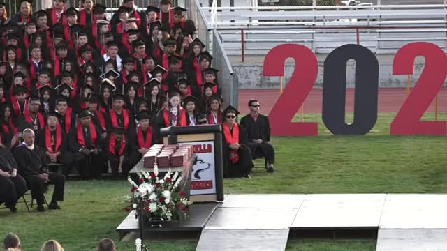 Graduating Class of 2025 reflects on life's journey at Desert Oasis High School ceremony