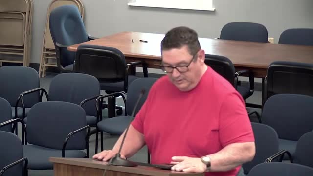 Resident urges keeping ward seats and cautions on recall language as commission reviews charter