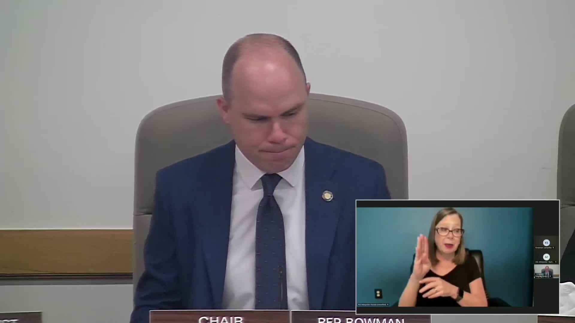 Senate Bill 1198 aims to regulate vape packaging to protect Oregon's youth
