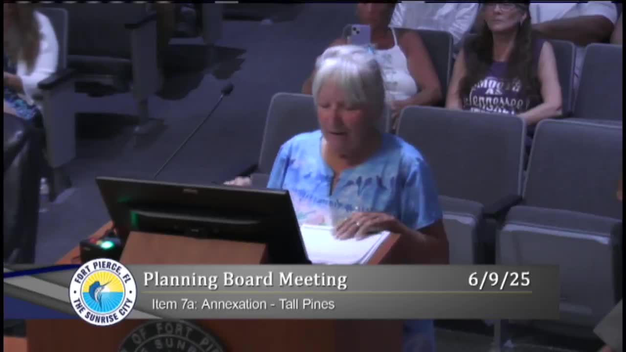 Residents voice concerns over Fort Pierce trash regulations and road conditions