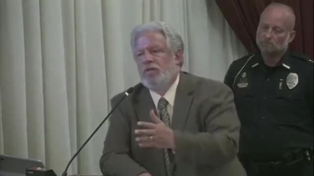 City Commission revises noise ordinance addressing hotel and building complaints
