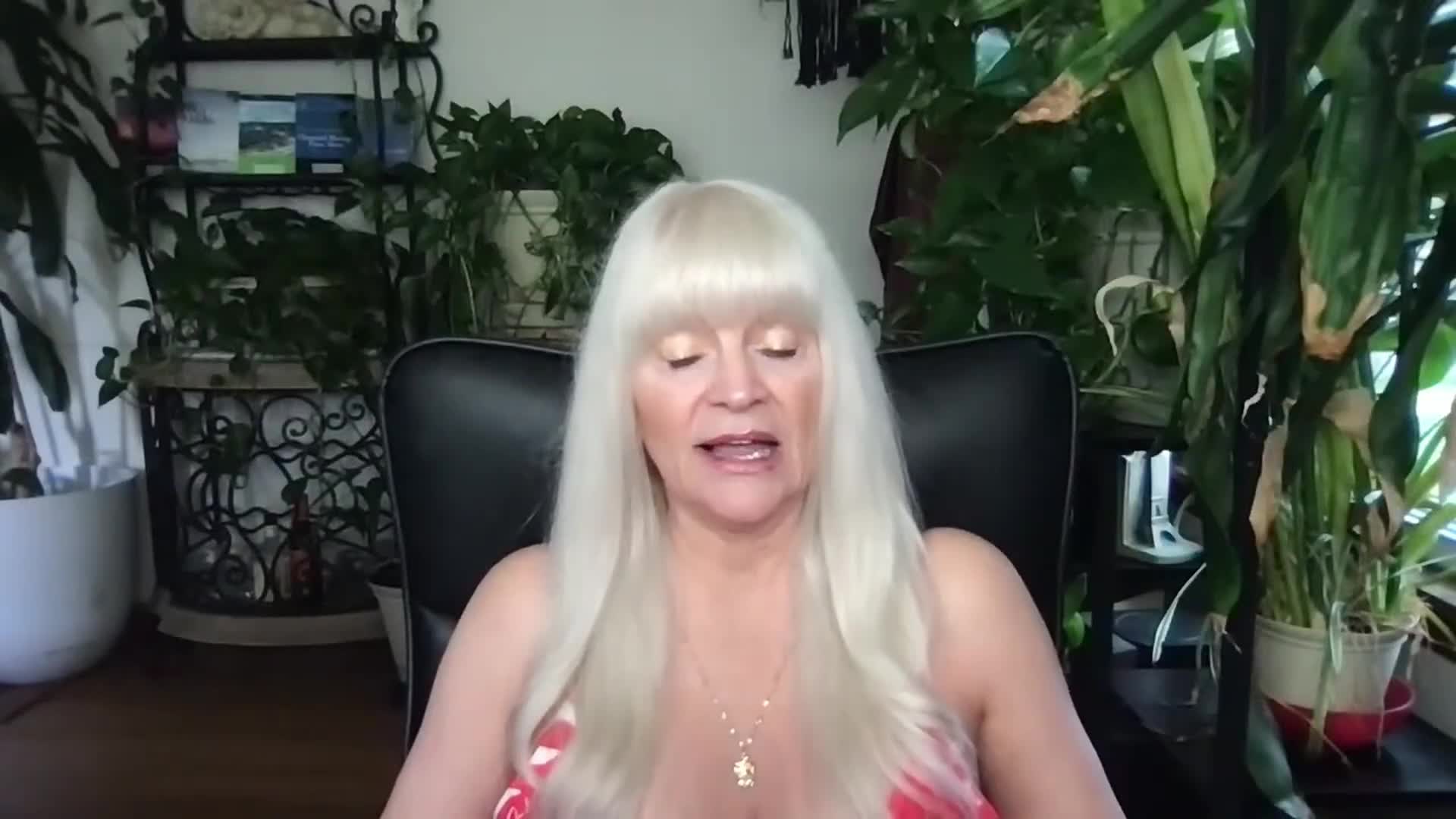 Medium relays message from young girl Kenisha ensuring loved ones she's safe at home