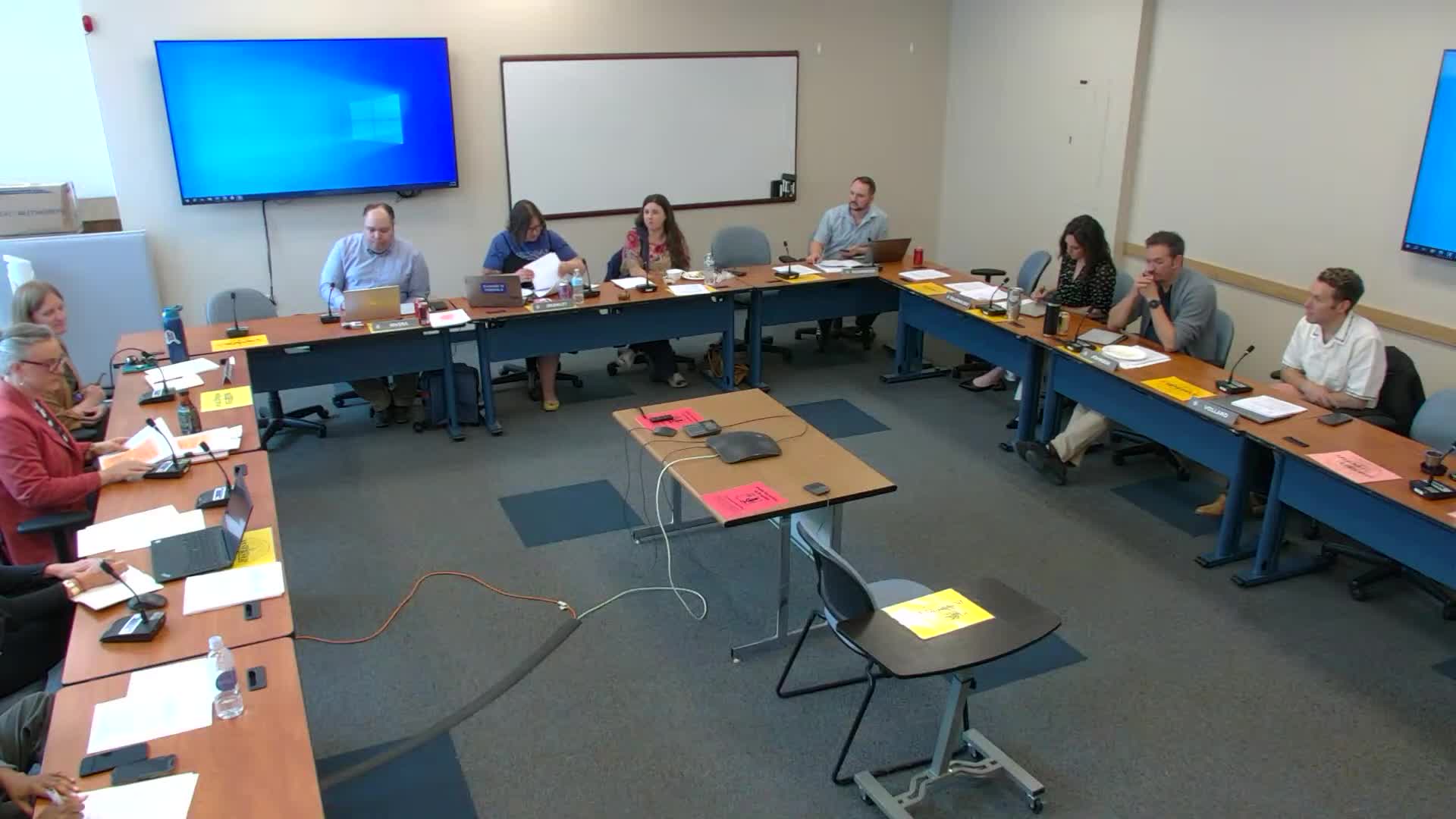 Administration Recommends MASH for 100‑bed Noncongregate Contract; State Grant to Fund Six‑and‑a‑Half Months