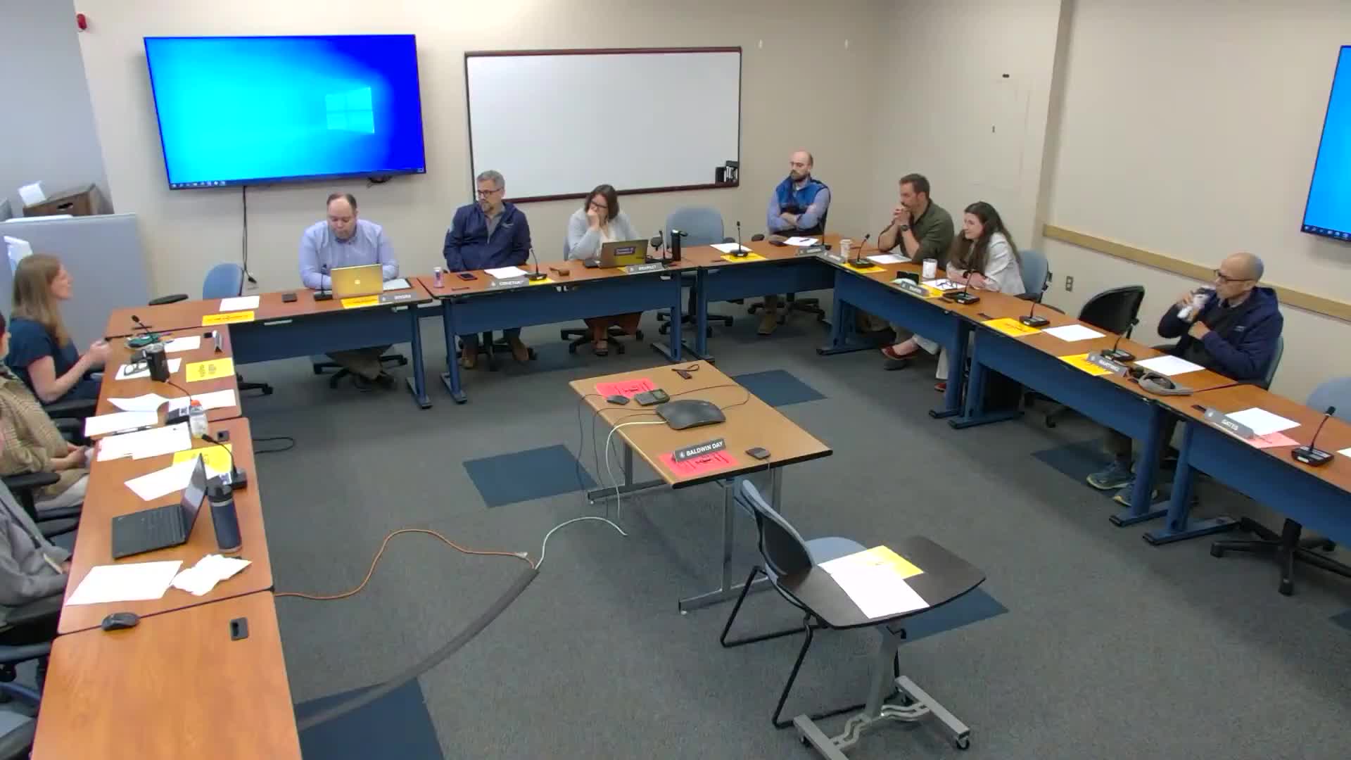 Anchorage assembly holds special meeting to expedite critical road construction projects
